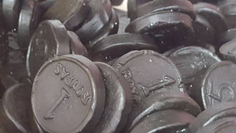 Moneda regaliz